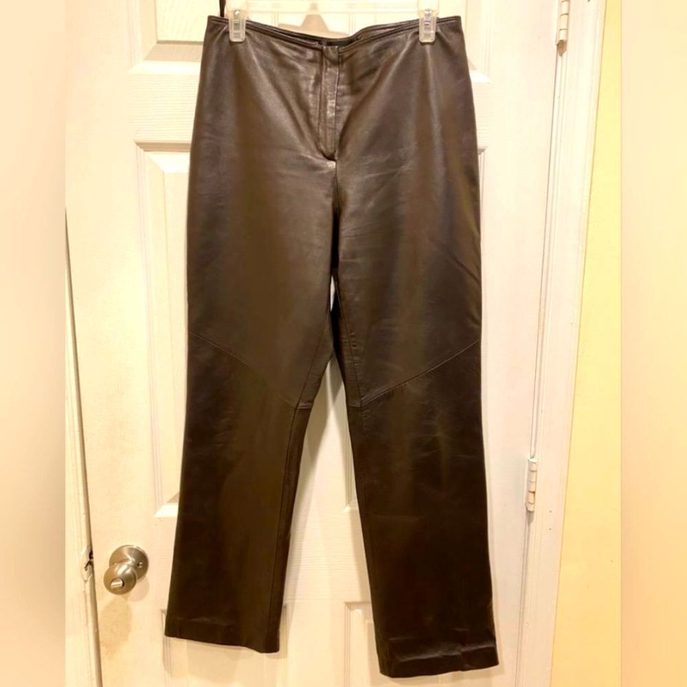 Finity Studio Leather Pants, Women's sz M. Brown.